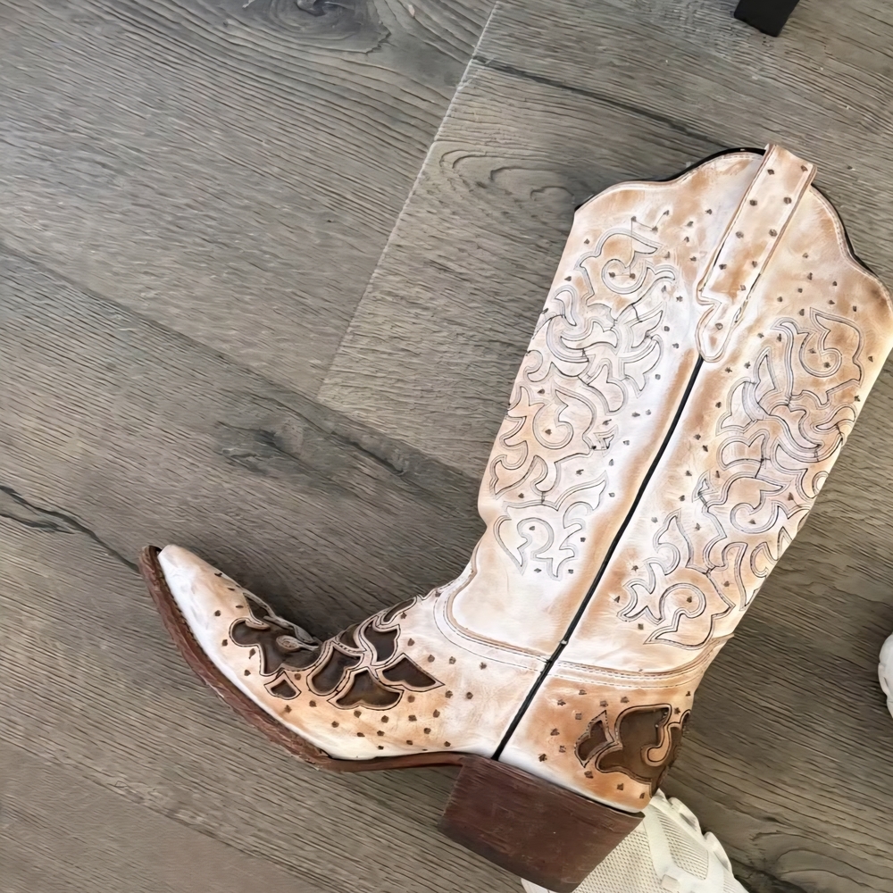 JB Dillion Embroidered Western Cowgirl Boots. Giddy On Up